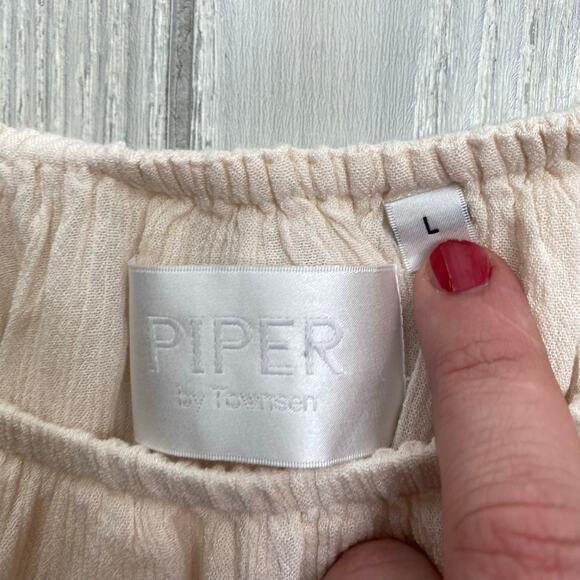 Piper by Townsen Off Shoulder Cream & Red Embroidered Boho Blouse Size Large - Picture 3 of 6